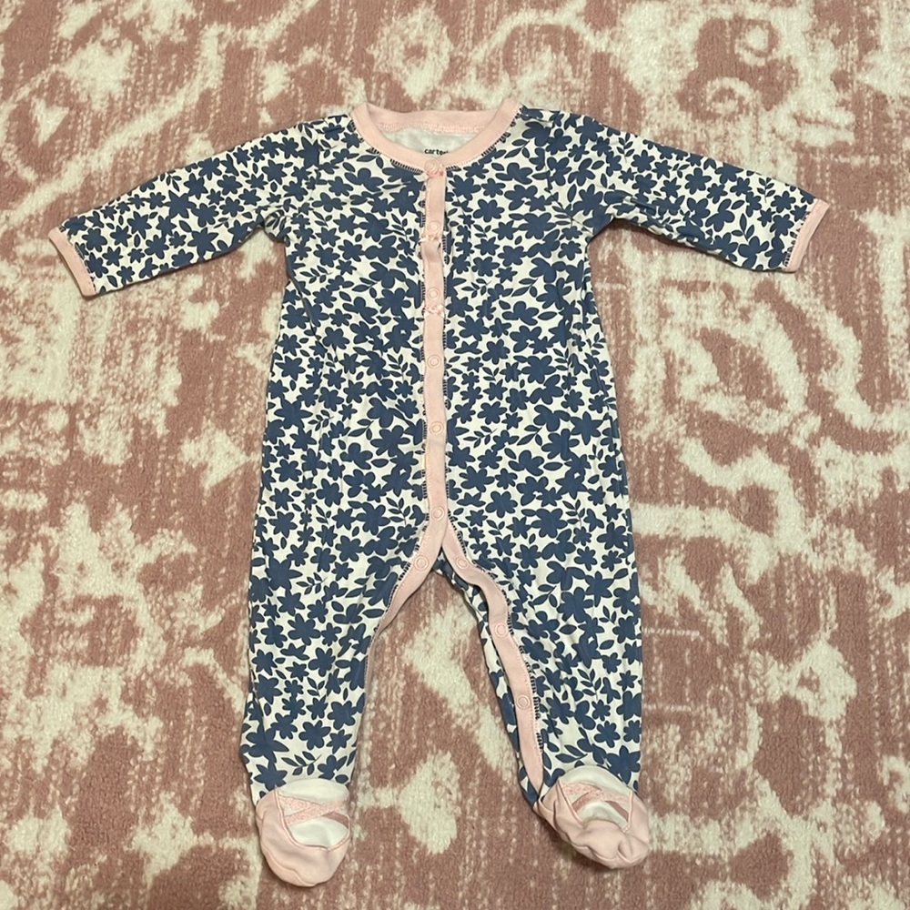 🧡 3 For $12 Bundle Sale 🧡 Carter’s Blue Floral Footsies Pajama